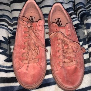 Puma pink suede sneaker